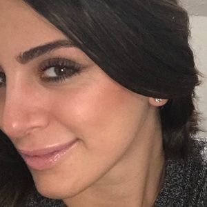 Meet your Posher, Zeinab